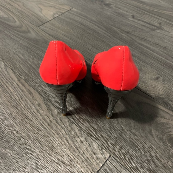 Stunning open toes heels - Picture 3 of 4